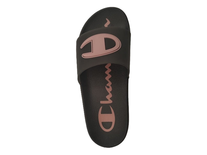 Sandalia Champion Tide Up en color negro con detalles y logotipo en rosa