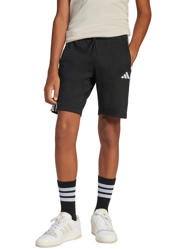Shorts deportivos Adidas color negro con detalles en blanco.