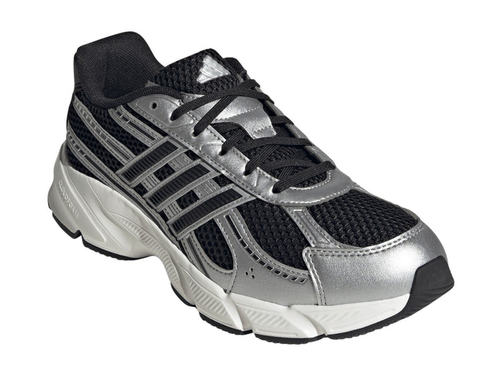 Tenis Adidas Technochaos 2000 en color negro y plata con suela blanca y detalles metálicos.