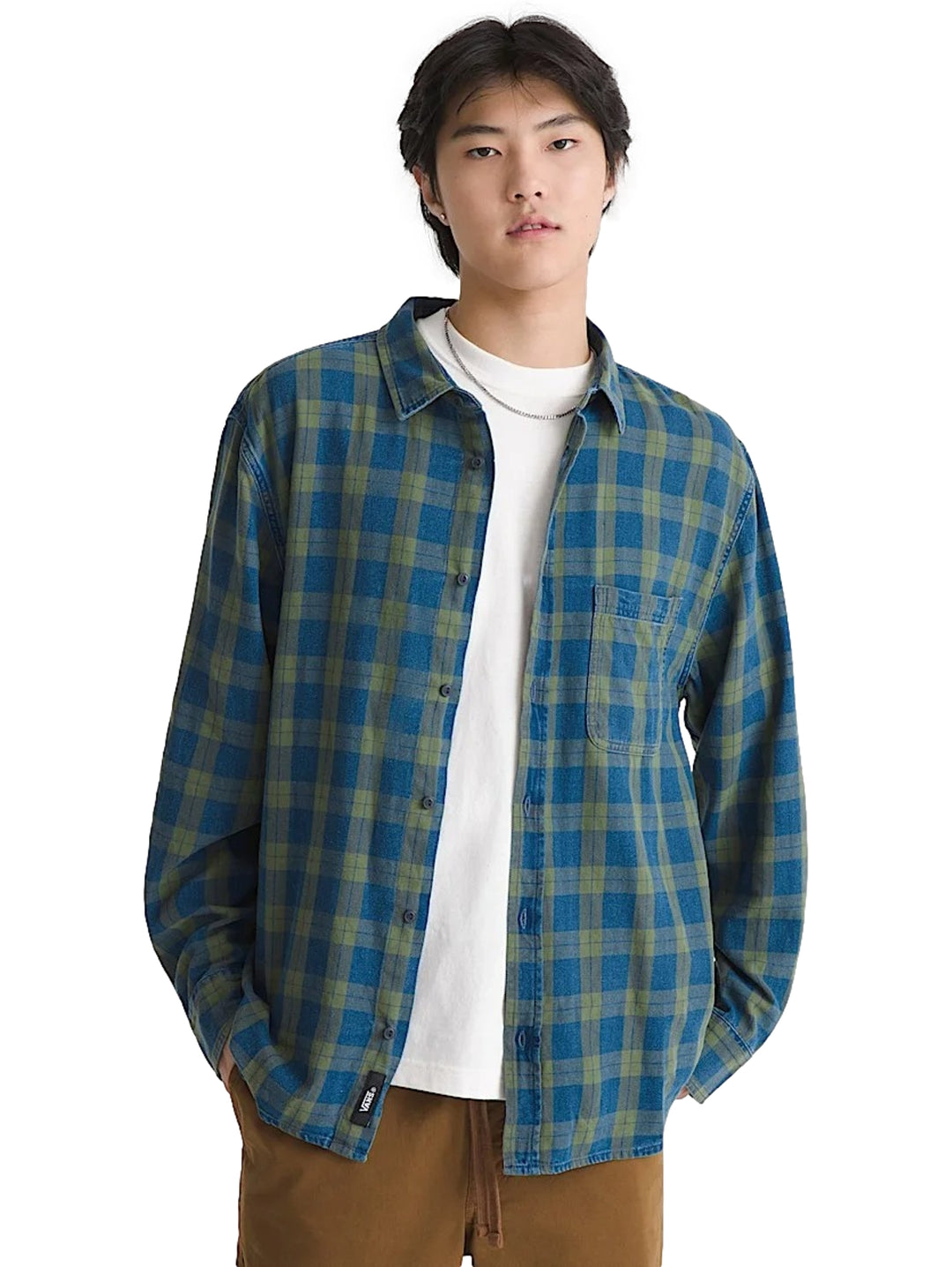 Camisa VANS de manga larga con diseño de cuadros en tonos azul y verde.