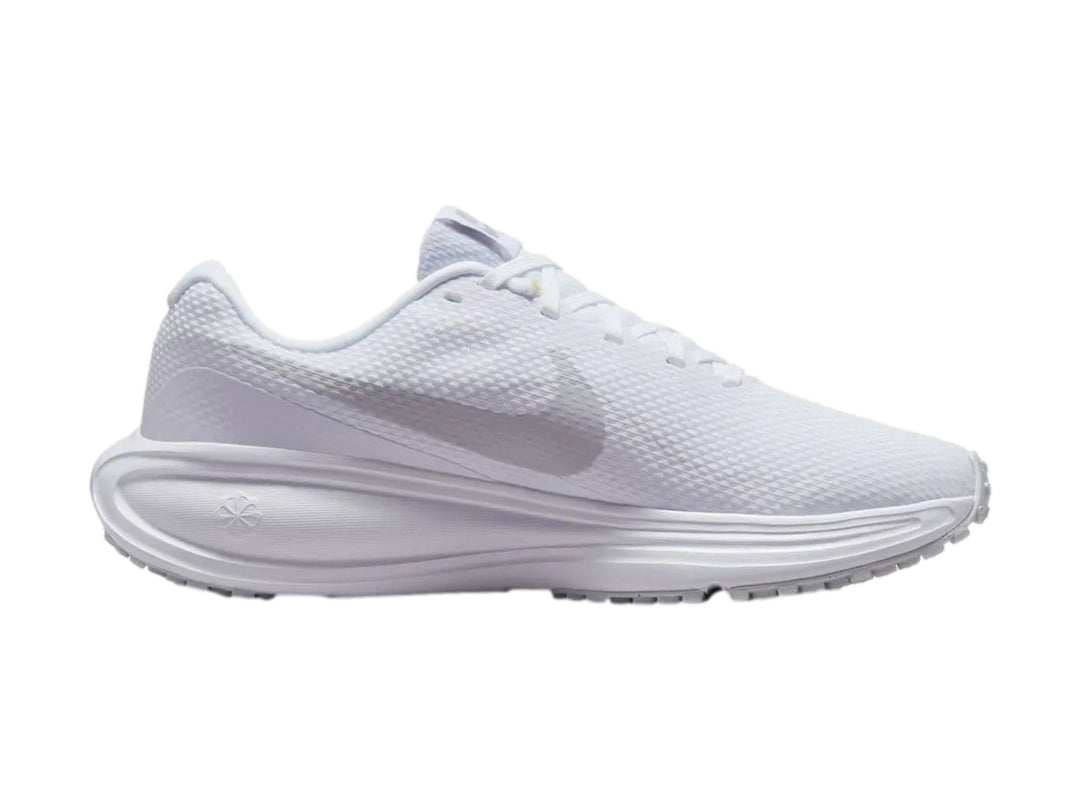 Tenis Nike Revolution 8 de color blanco, vista lateral, diseño deportivo con malla transpirable.