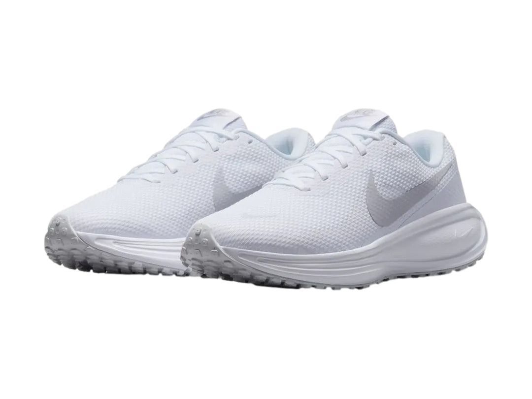 Tenis Nike Revolution 8 de color blanco, vista lateral, diseño deportivo con malla transpirable.