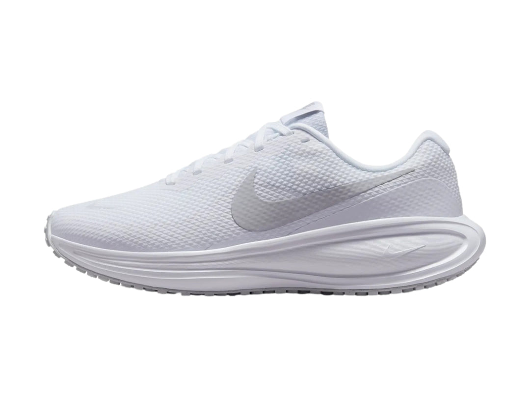 Tenis Nike Revolution 8 de color blanco, vista lateral, diseño deportivo con malla transpirable.