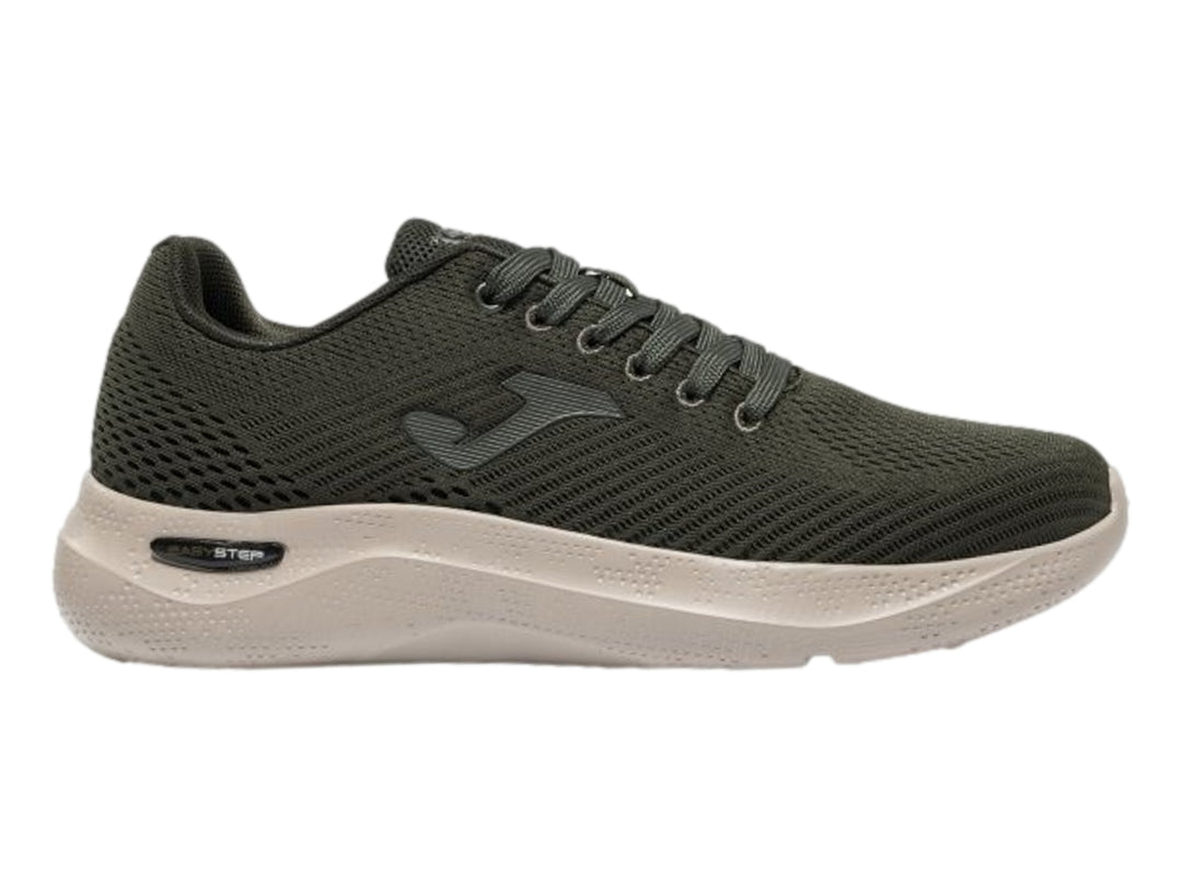 Tenis deportivos Joma Corinto en color khaki con suela beige y tejido de malla transpirable.