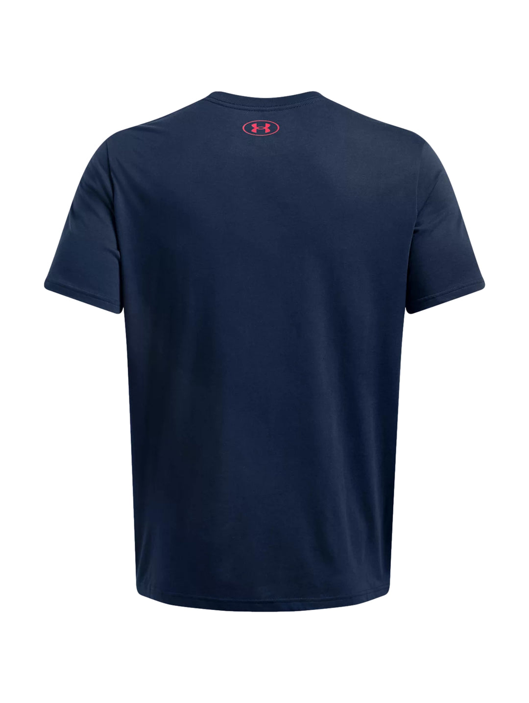 Hombre vistiendo playera deportiva Under Armour color azul marino con logotipo frontal en blanco y rojo.