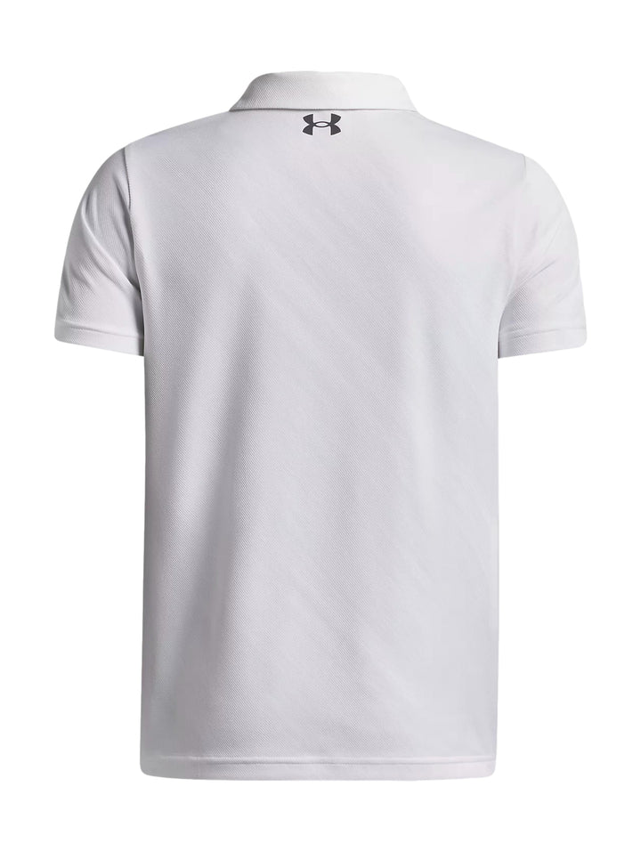 Playera polo Under Armour de color blanco con cuello y logo gris en el pecho.