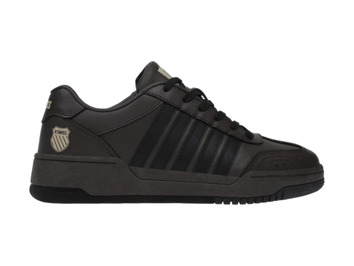 Tenis K-Swiss Morgan Court en color café oscuro y negro, vista lateral.