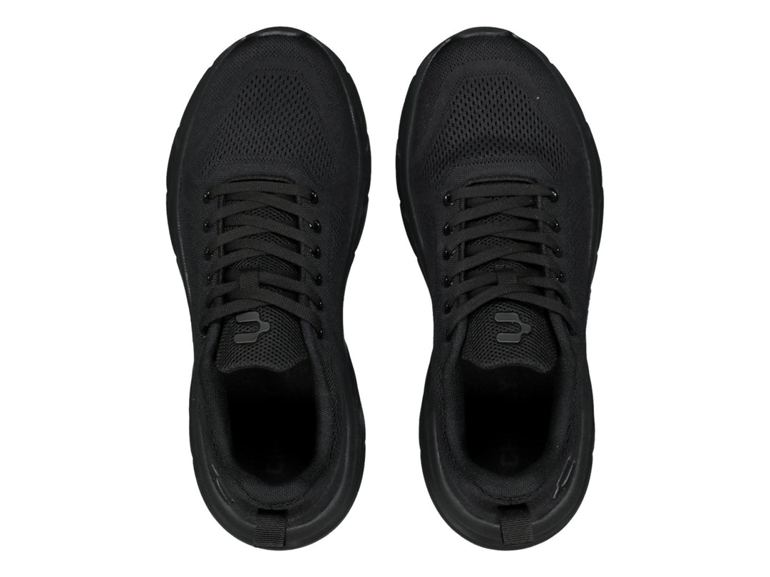 Tenis Charly Light Sport en color negro total con tejido transpirable y suela deportiva