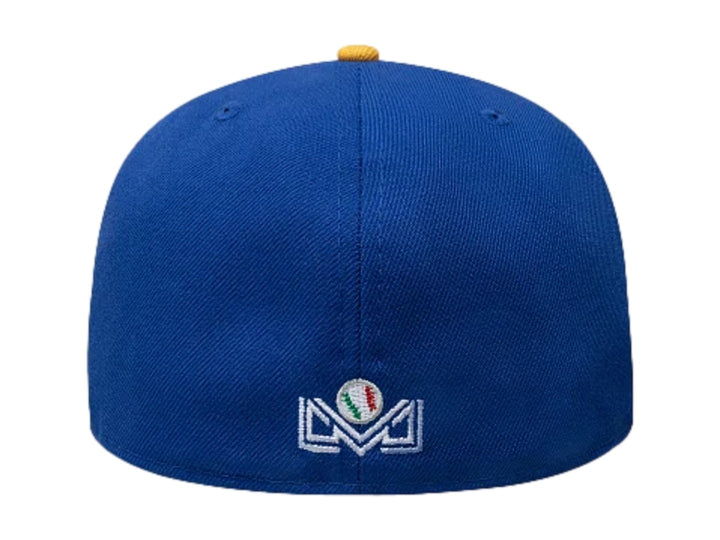 Gorra New Era 59FIFTY color azul con logotipo bordado CH y una pelota de béisbol en el frente.