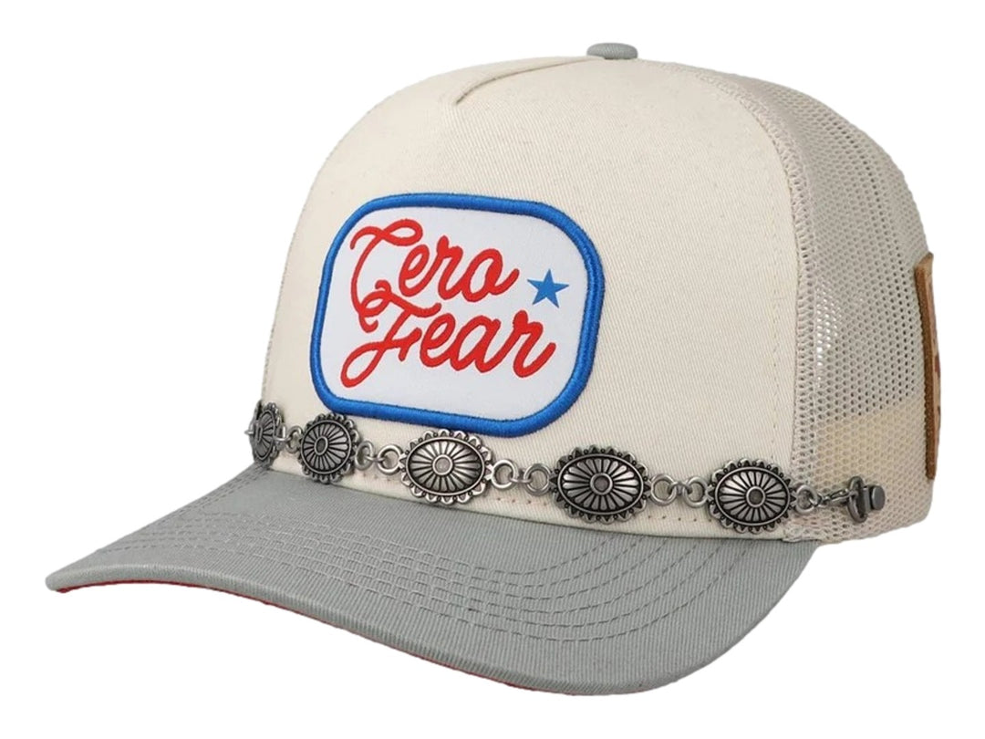Gorra snapback color beige y gris con parche central &