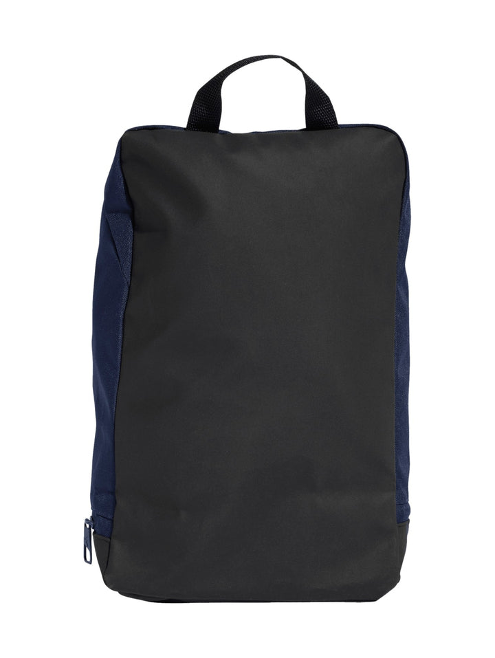 Bolso Adidas Tiro Shoebag en color azul marino con base negra y detalles en blanco.